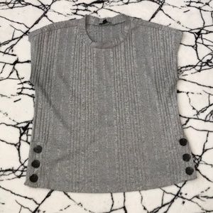 Cute grey shirt 😍